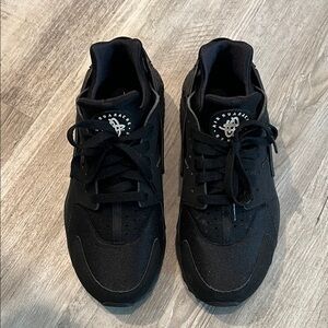 Men's Black Air Huaraches